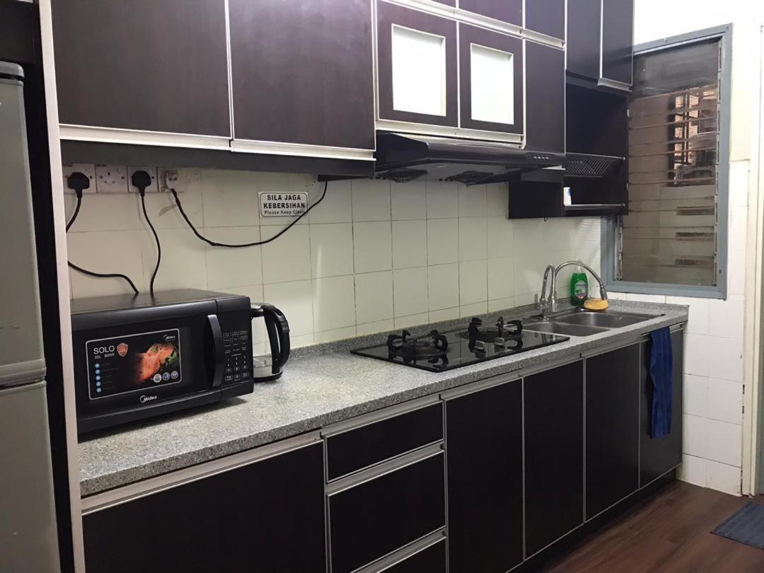 Homestay Fekrifarisha Sa Shah Alam Ngoại thất bức ảnh